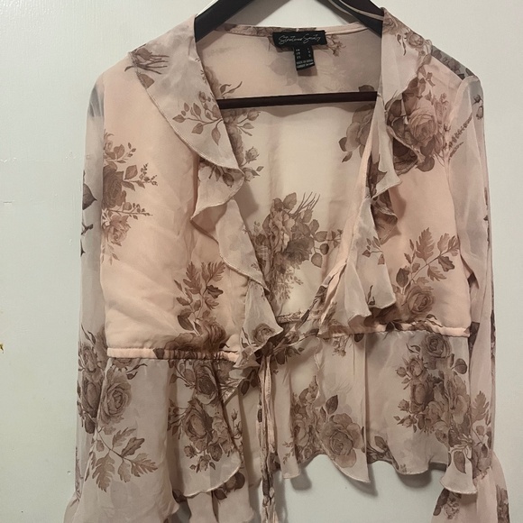 Vintage Floral Ruffle Sheer Blouse - Picture 2 of 3